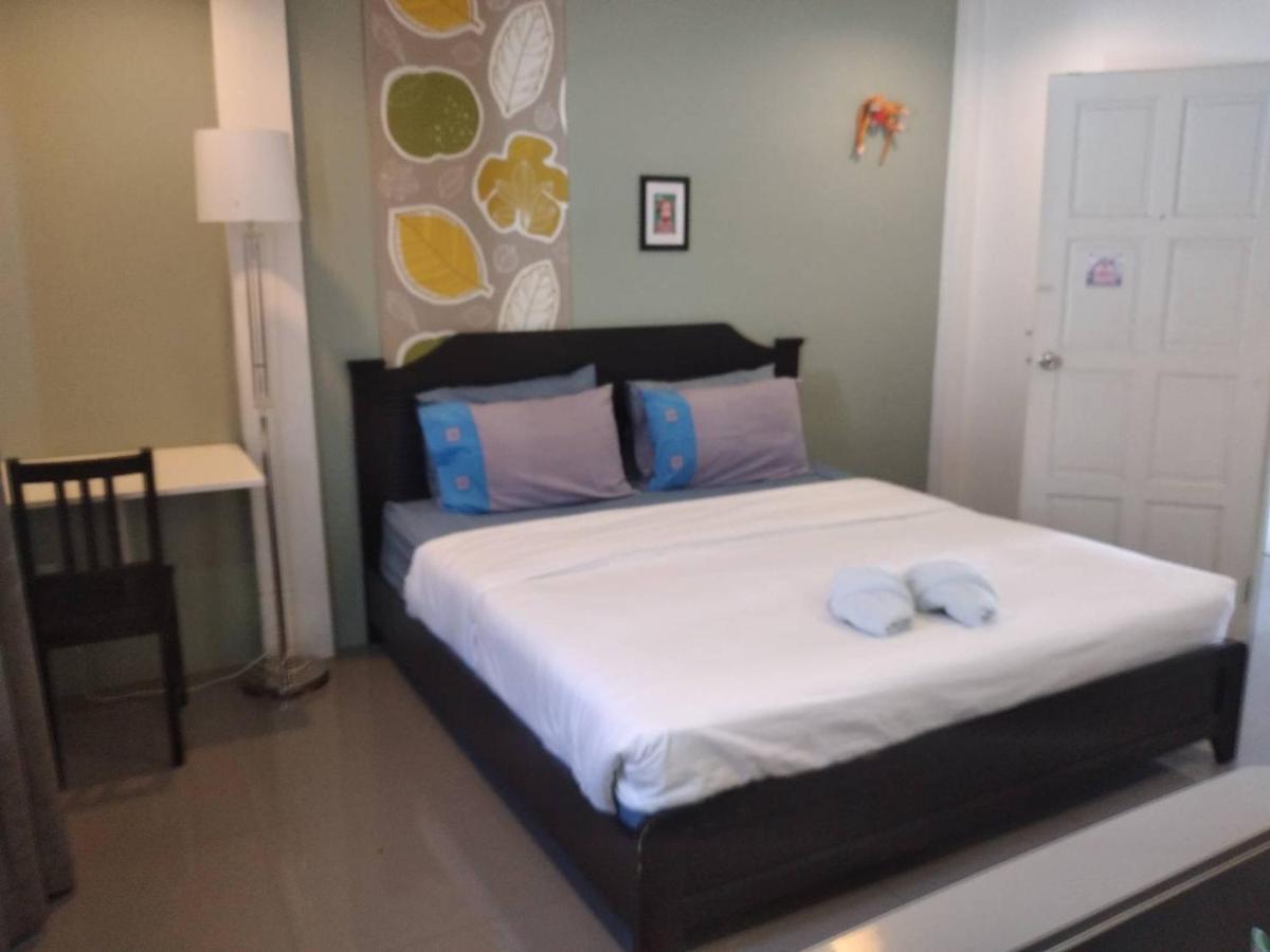 White Monkey Guesthouse Пхетбури Экстерьер фото