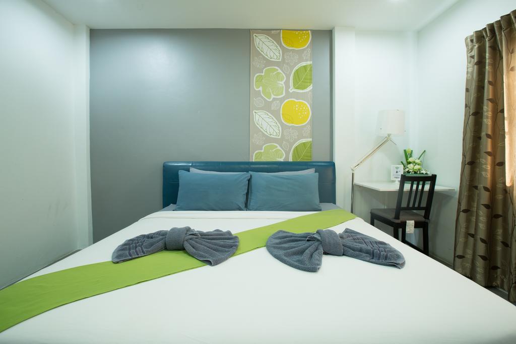 White Monkey Guesthouse Пхетбури Экстерьер фото