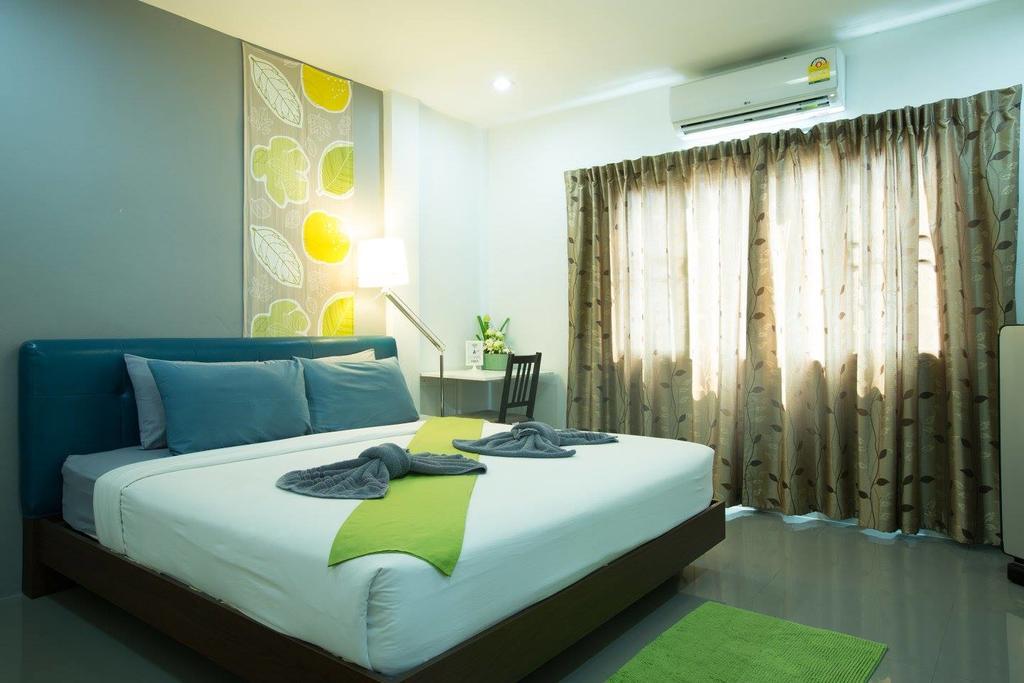 White Monkey Guesthouse Пхетбури Экстерьер фото