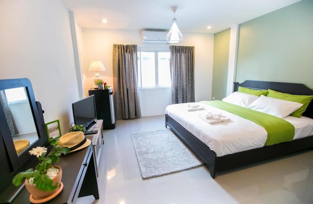 White Monkey Guesthouse Пхетбури Экстерьер фото