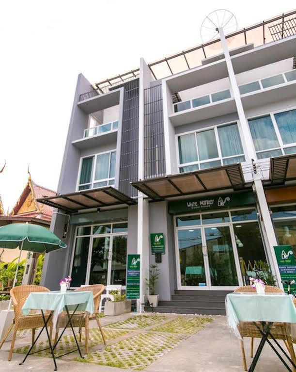 White Monkey Guesthouse Пхетбури Экстерьер фото